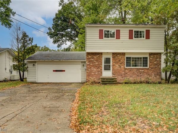 38109 Poplar Drive, Willoughby, OH 44094