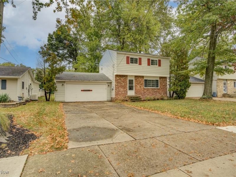 38109 Poplar Drive, Willoughby, OH 44094 Photo 2