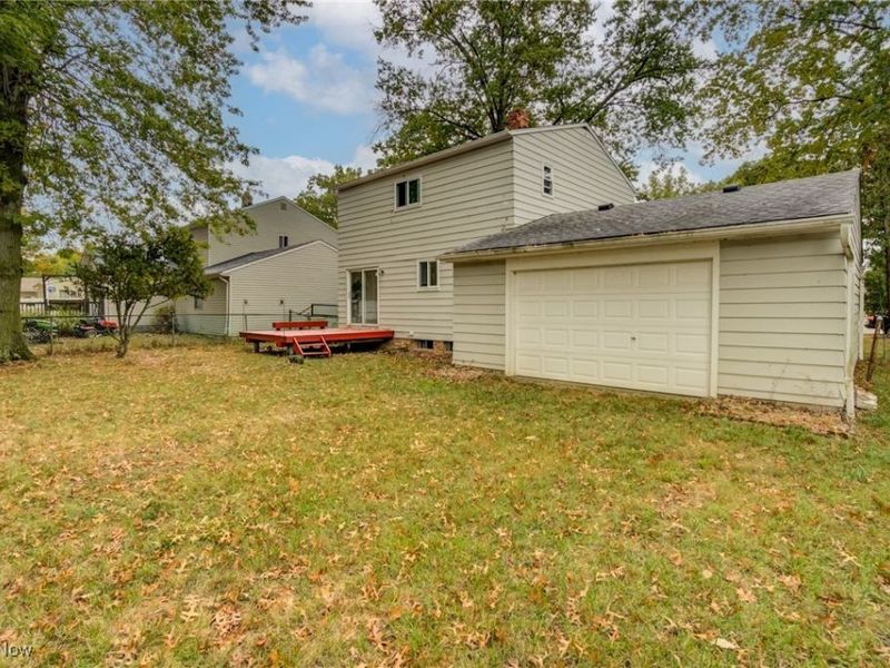 38109 Poplar Drive, Willoughby, OH 44094 Photo 5