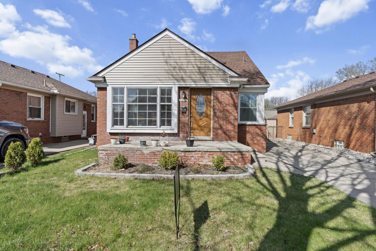 7210 Buckingham Ave Avenue, Allen Park, MI 48101 Main Photo