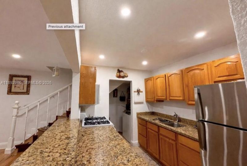 1350 W 53rd St, Unit 24, Hialeah, FL 33012 Photo