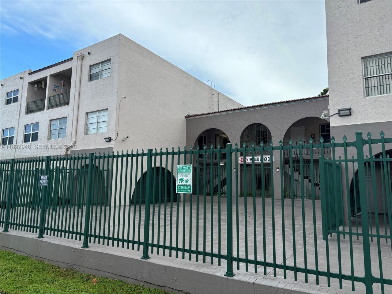1350 W 53rd St, Unit 24, Hialeah, FL 33012 Photo