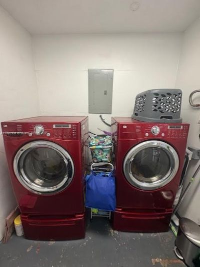 12510 W Golf Dr, Miami, FL 33167 Photo