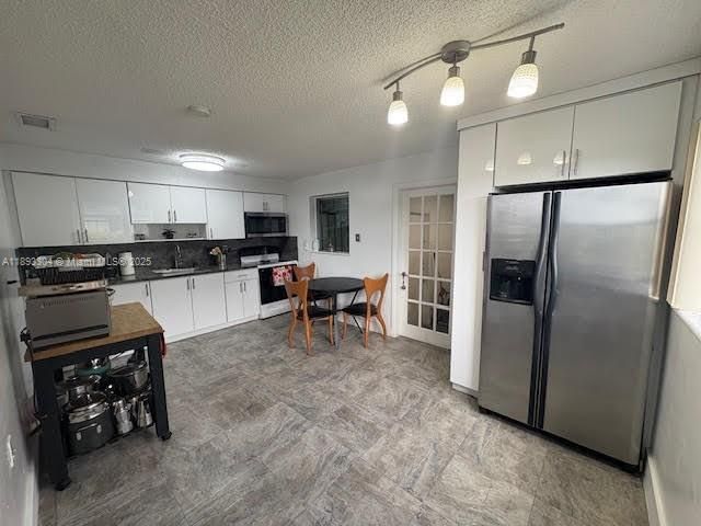 12510 W Golf Dr, Miami, FL 33167 Photo