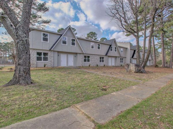 1900 Labette Manor Drive, Little Rock, AR 72205