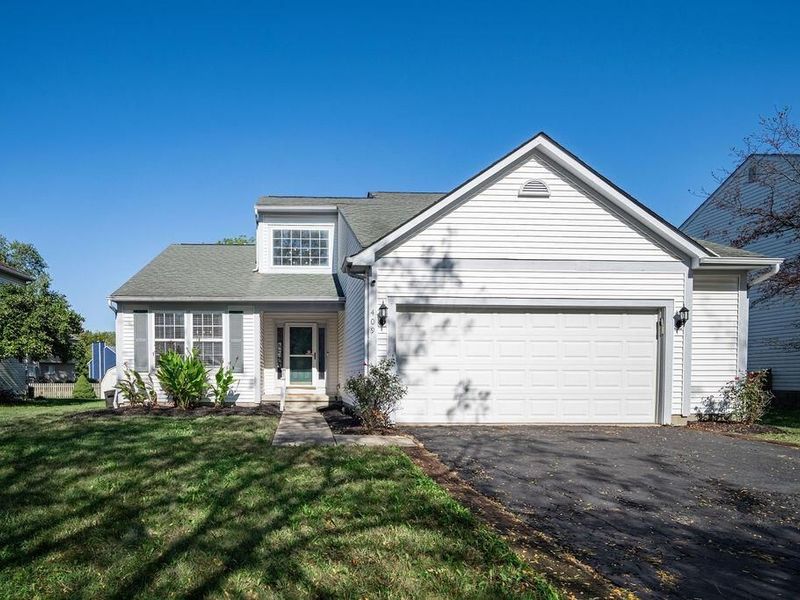 409 Lockmead Drive, Pataskala, OH 43062 Photo 2