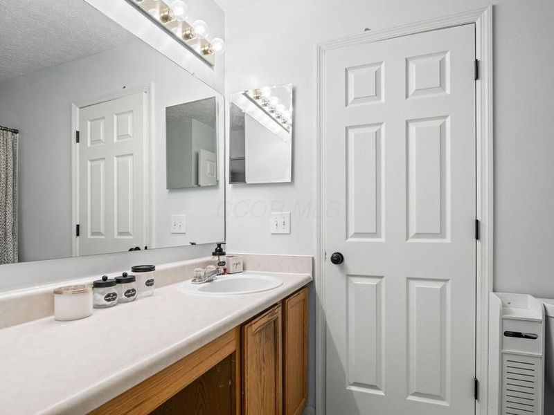 409 Lockmead Drive, Pataskala, OH 43062 Photo 30