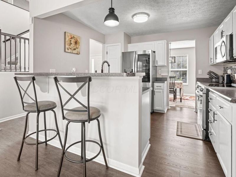 409 Lockmead Drive, Pataskala, OH 43062 Photo 9