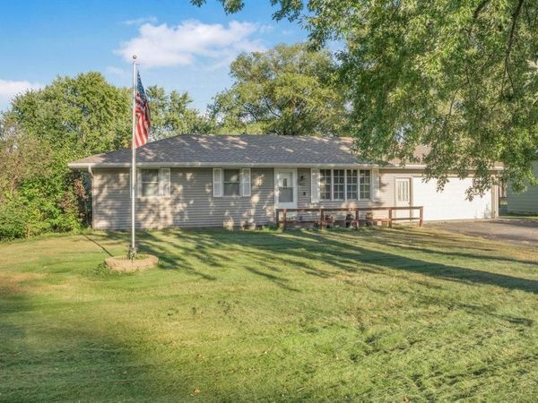 842 Vernon Avenue NW, Elk River, MN 55330
