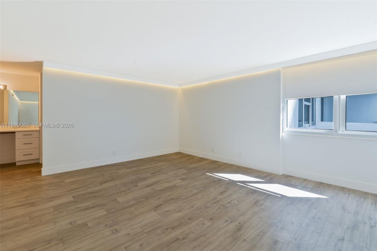 2030 S Ocean Dr, Unit 1127, Hallandale Beach, FL 33009 Photo