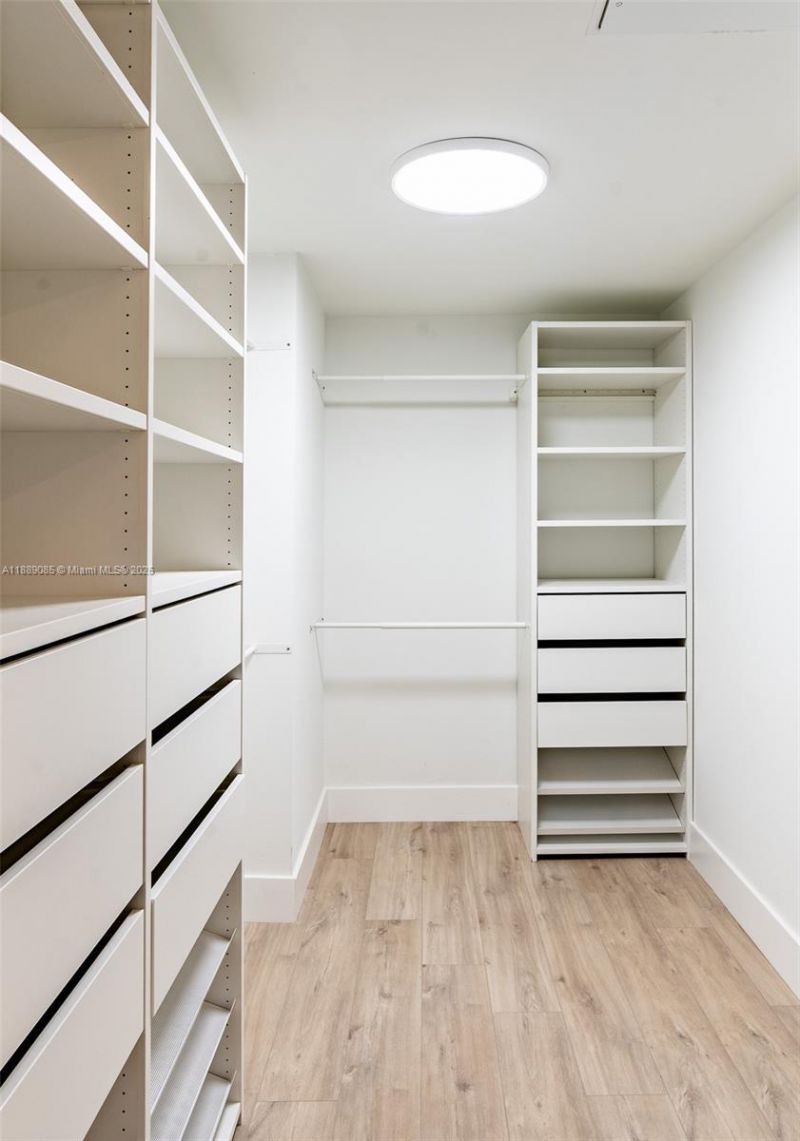 2030 S Ocean Dr, Unit 1127, Hallandale Beach, FL 33009 Photo