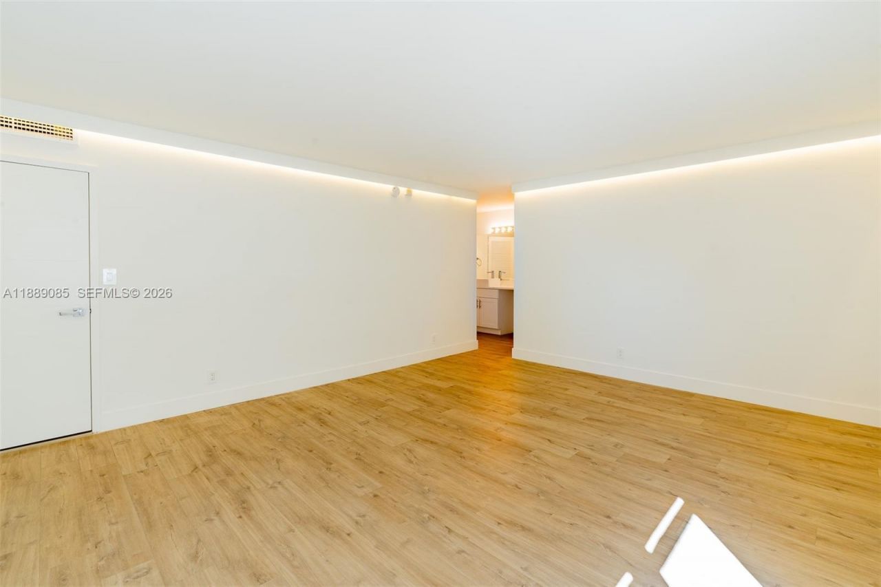 2030 S Ocean Dr, Unit 1127, Hallandale Beach, FL 33009 Photo