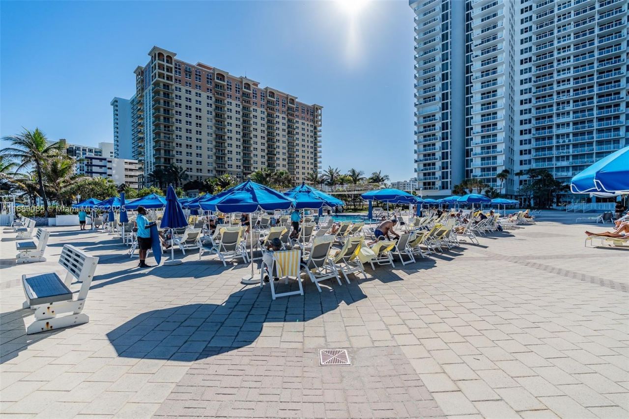2030 S Ocean Dr, Unit 1127, Hallandale Beach, FL 33009 Photo