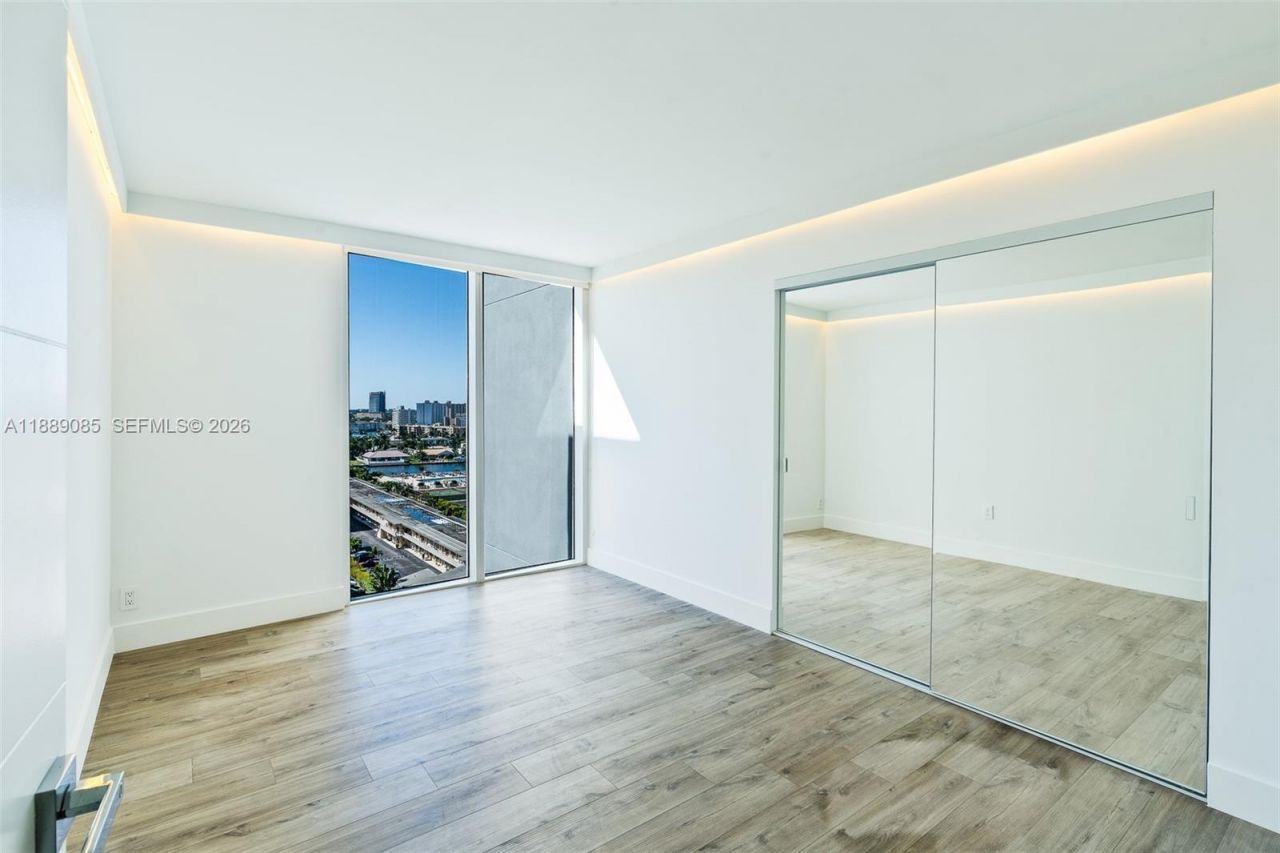 2030 S Ocean Dr, Unit 1127, Hallandale Beach, FL 33009 Photo
