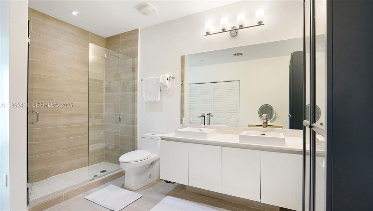 1600 SW 1st Ave, Unit 810, Miami, FL 33129 Photo