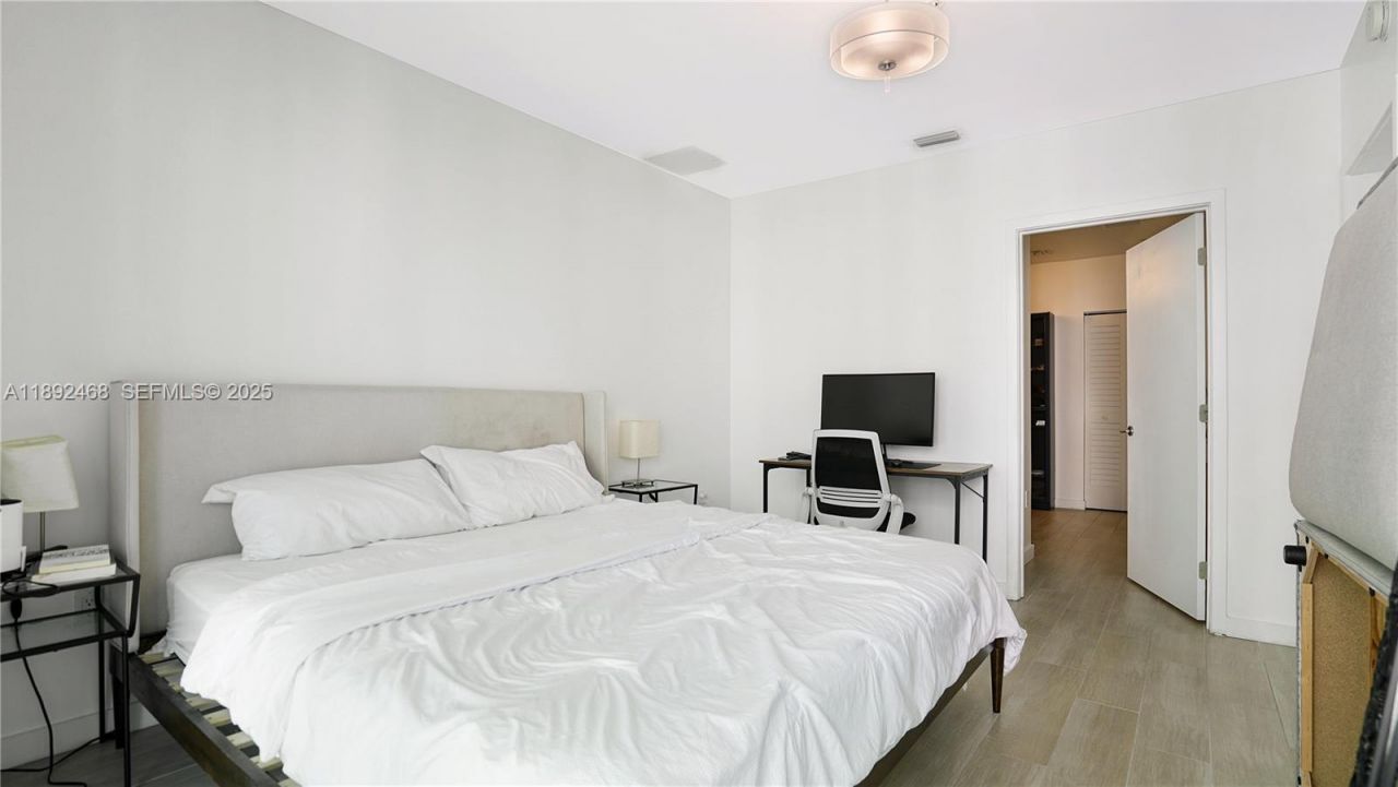 1600 SW 1st Ave, Unit 810, Miami, FL 33129 Photo