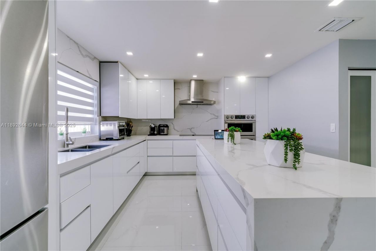 17040 SW 107th Ct, Miami, FL 33157 Photo