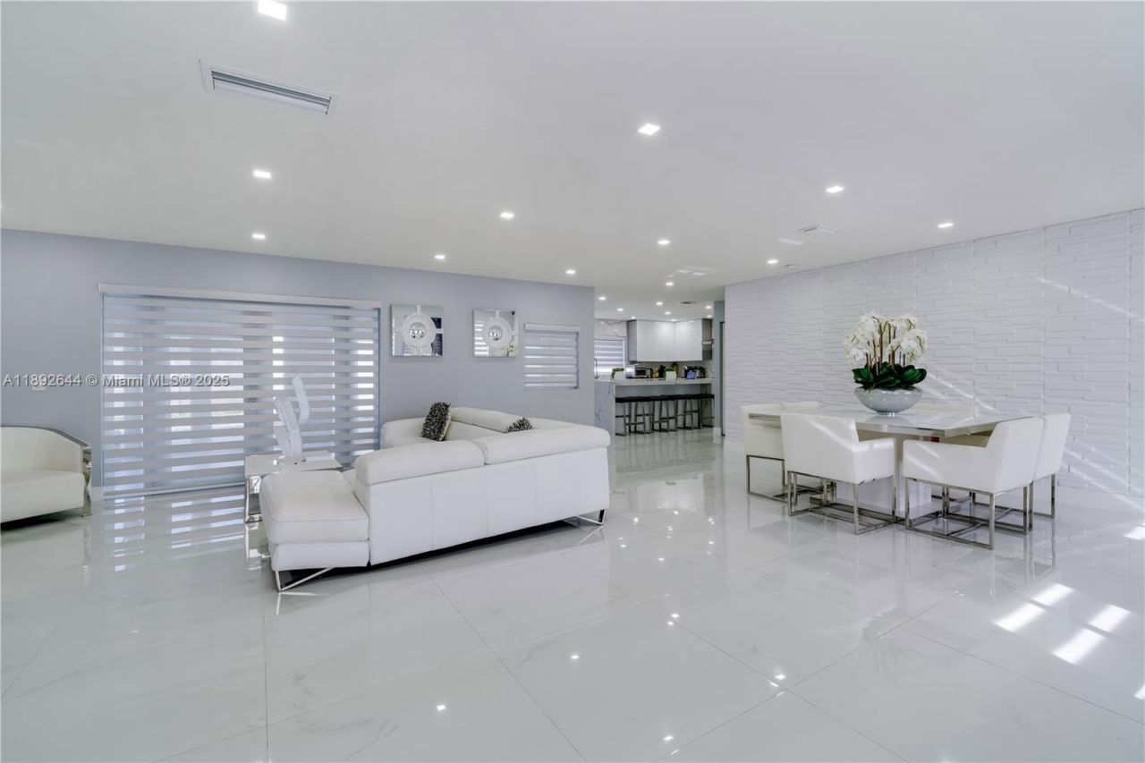 17040 SW 107th Ct, Miami, FL 33157 Photo