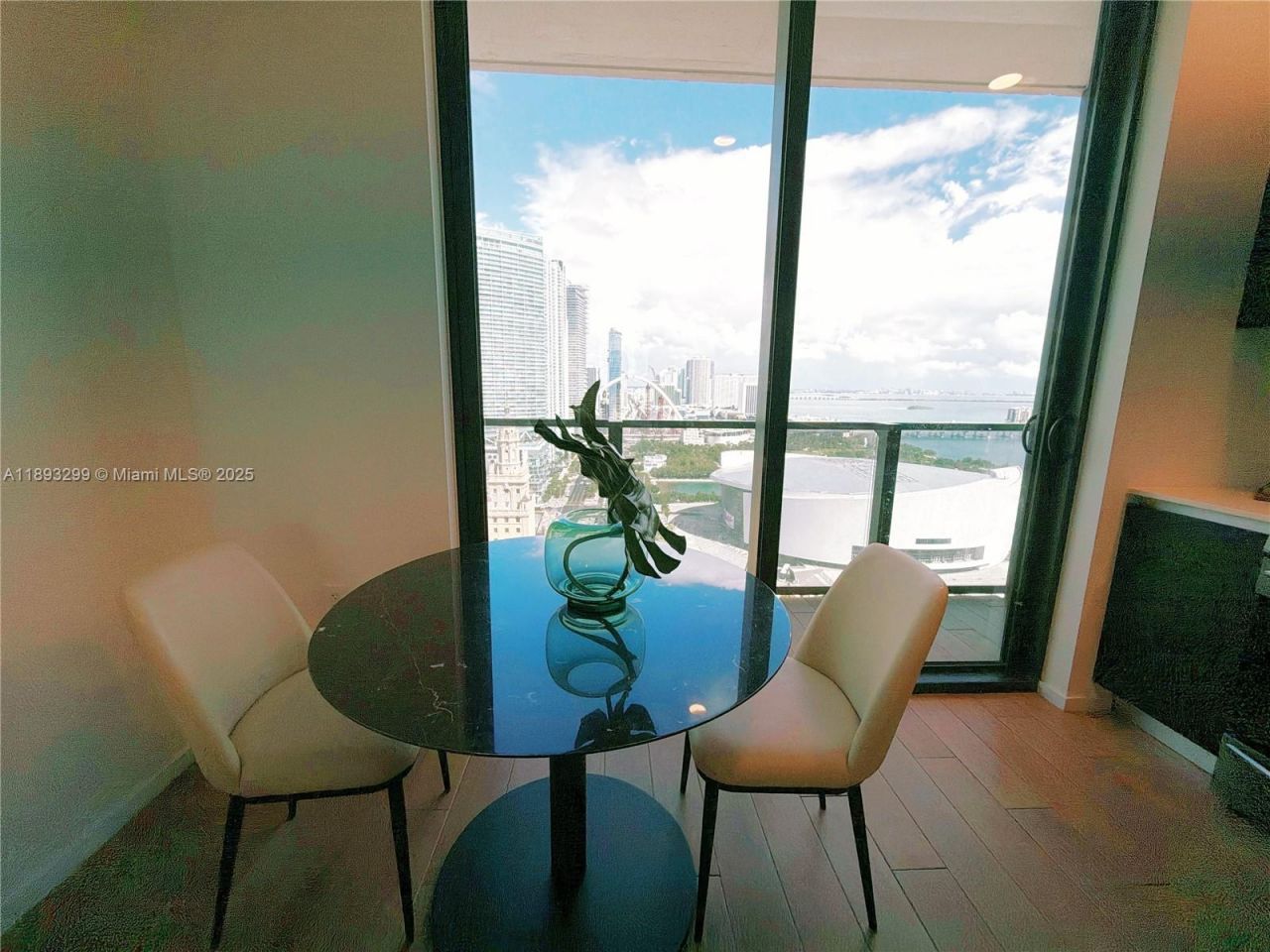 398 NE 5th St, Unit 2108, Miami, FL 33132 Photo