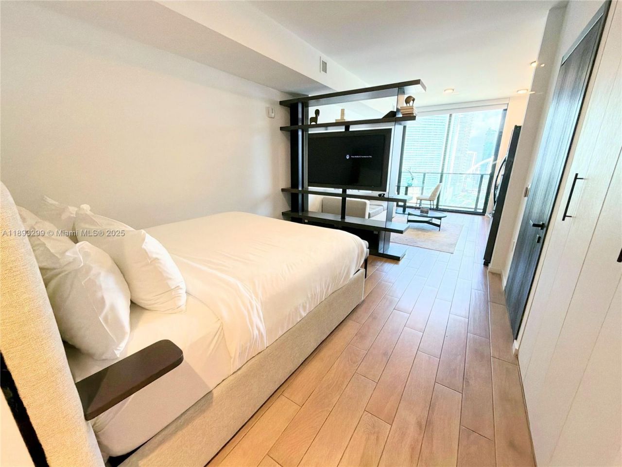 398 NE 5th St, Unit 2108, Miami, FL 33132 Photo