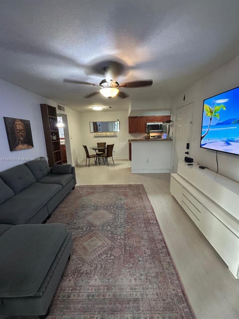 15551 SW 104th Ter, Unit 814, Miami, FL 33196 Photo