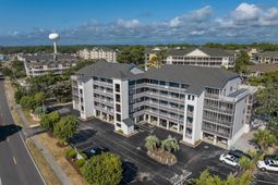 305 Hillside Dr. N photo 4