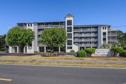 305 Hillside Dr. N photo 4