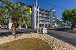 305 Hillside Dr. N photo 4