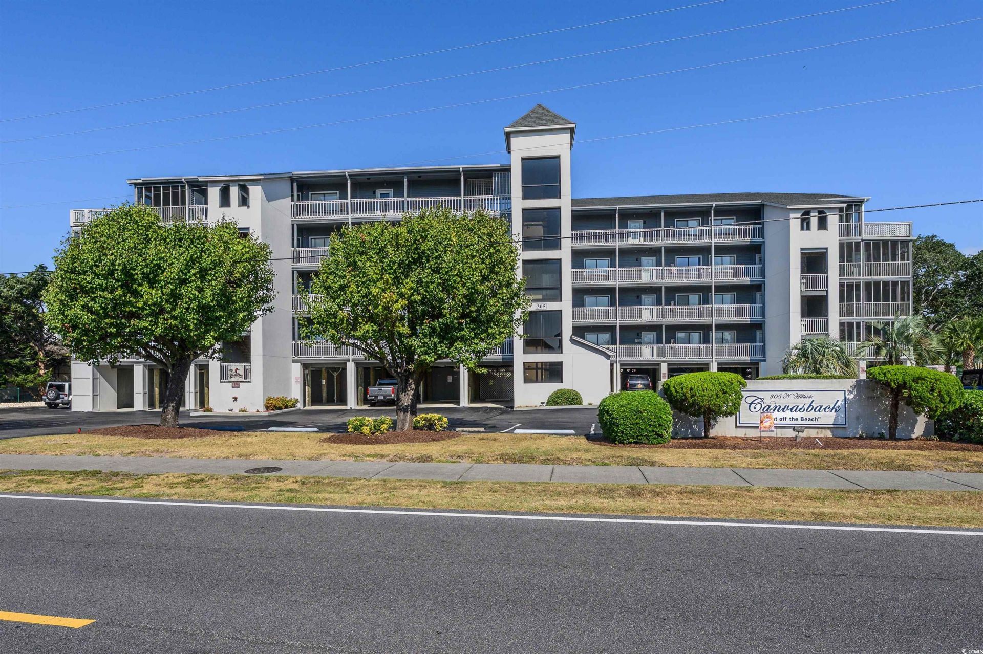 305 Hillside Dr. N Photo 33