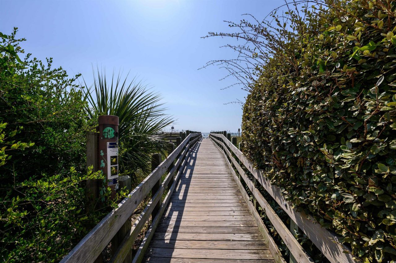 305 Hillside Dr. N Photo 37