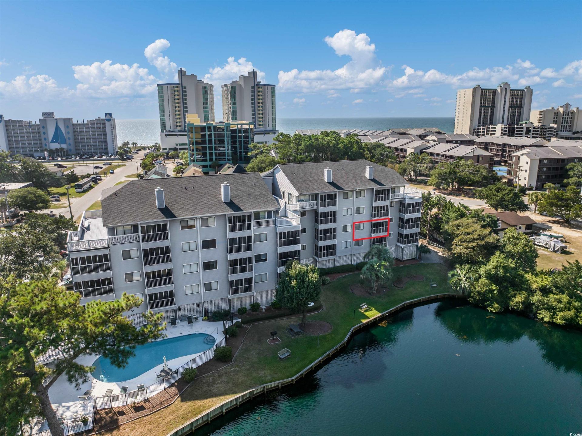 305 Hillside Dr. N Photo 5