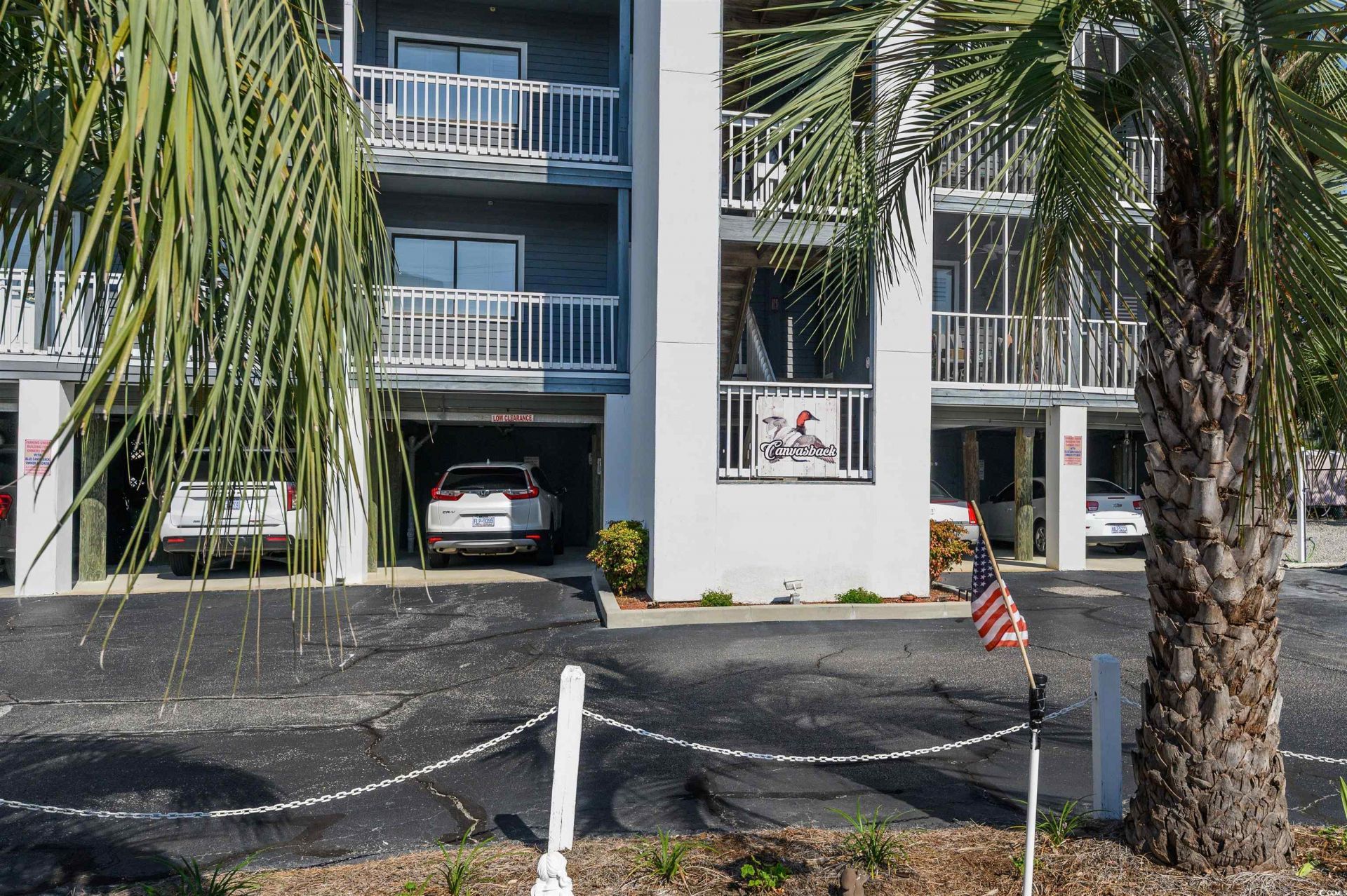 305 Hillside Dr. N Photo 8