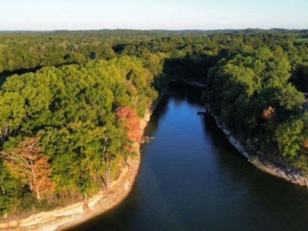 1390 Crow Road, Glasgow, KY 42141