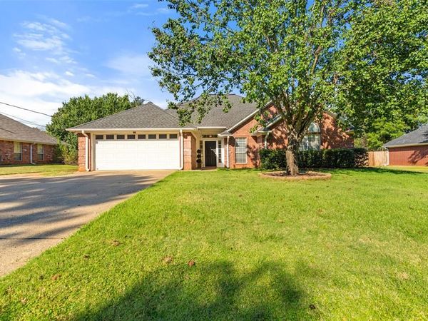 706 Maji Road, Whitehouse, TX 75791