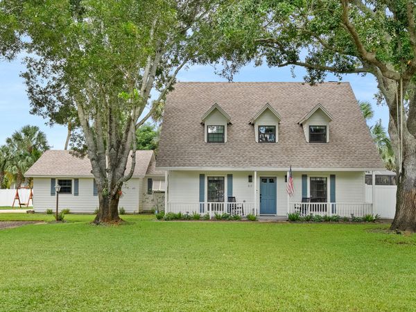 217 SE Oriole Avenue, Stuart, FL 34996
