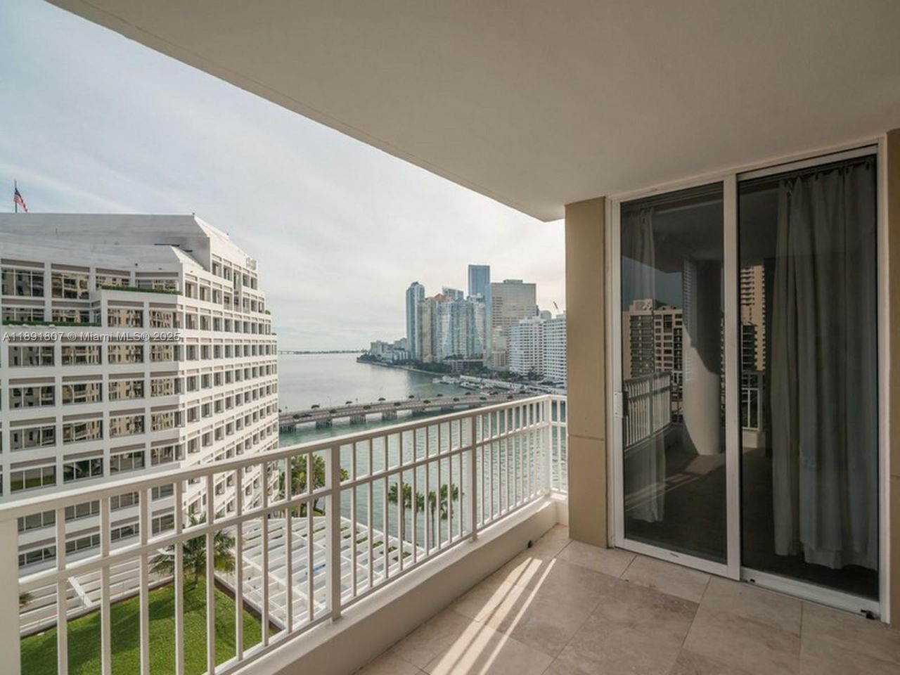 701 Brickell Key Blvd, Unit 1411, Miami, FL 33131 Photo