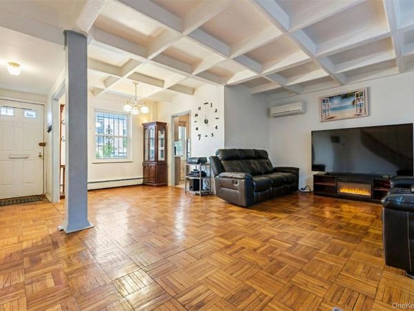 80-14 150 Street, Unit 25B, Briarwood, NY 11435
