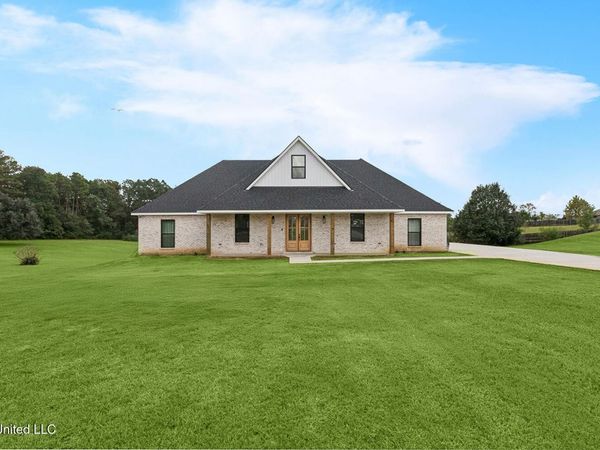10 E Lookout Drive, Carriere, MS 39426