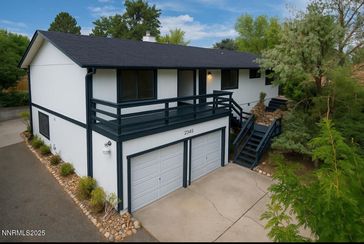 2345 Camelot Way, Reno, NV 89509 Photo