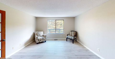 2345 Camelot Way, Reno, NV 89509 Photo