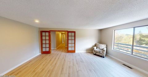 2345 Camelot Way, Reno, NV 89509 Photo