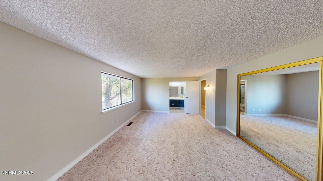 2345 Camelot Way, Reno, NV 89509 Photo