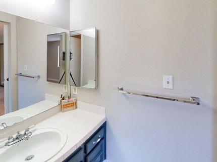 2345 Camelot Way, Reno, NV 89509 Photo