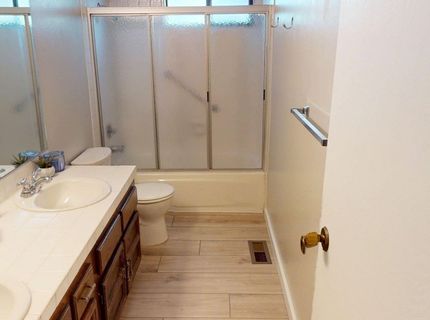 2345 Camelot Way, Reno, NV 89509 Photo