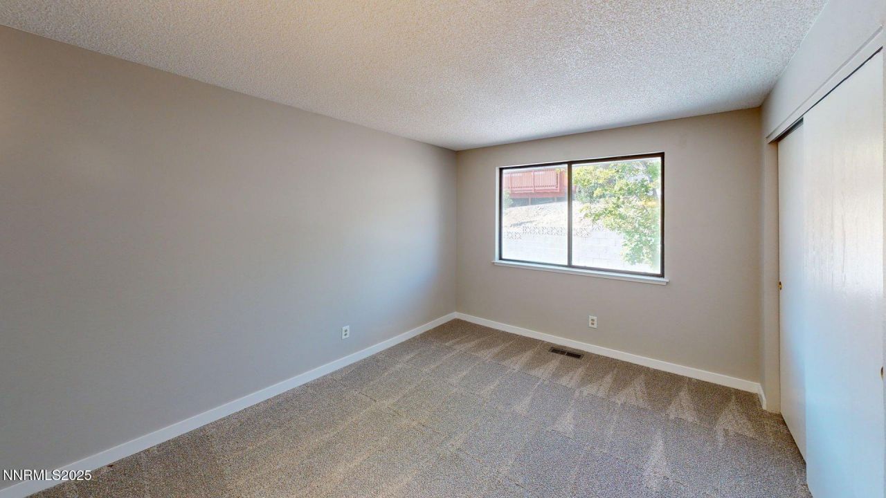 2345 Camelot Way, Reno, NV 89509 Photo