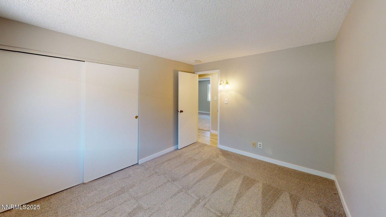 2345 Camelot Way, Reno, NV 89509 Photo