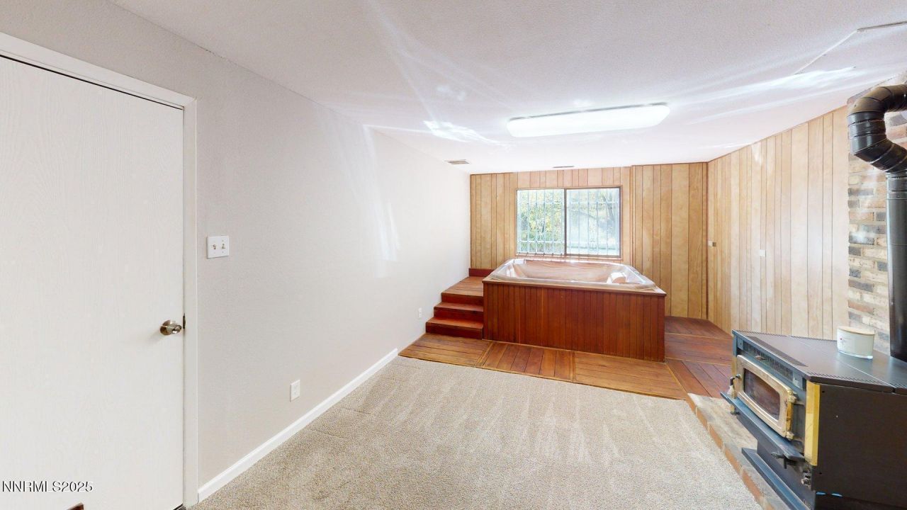 2345 Camelot Way, Reno, NV 89509 Photo