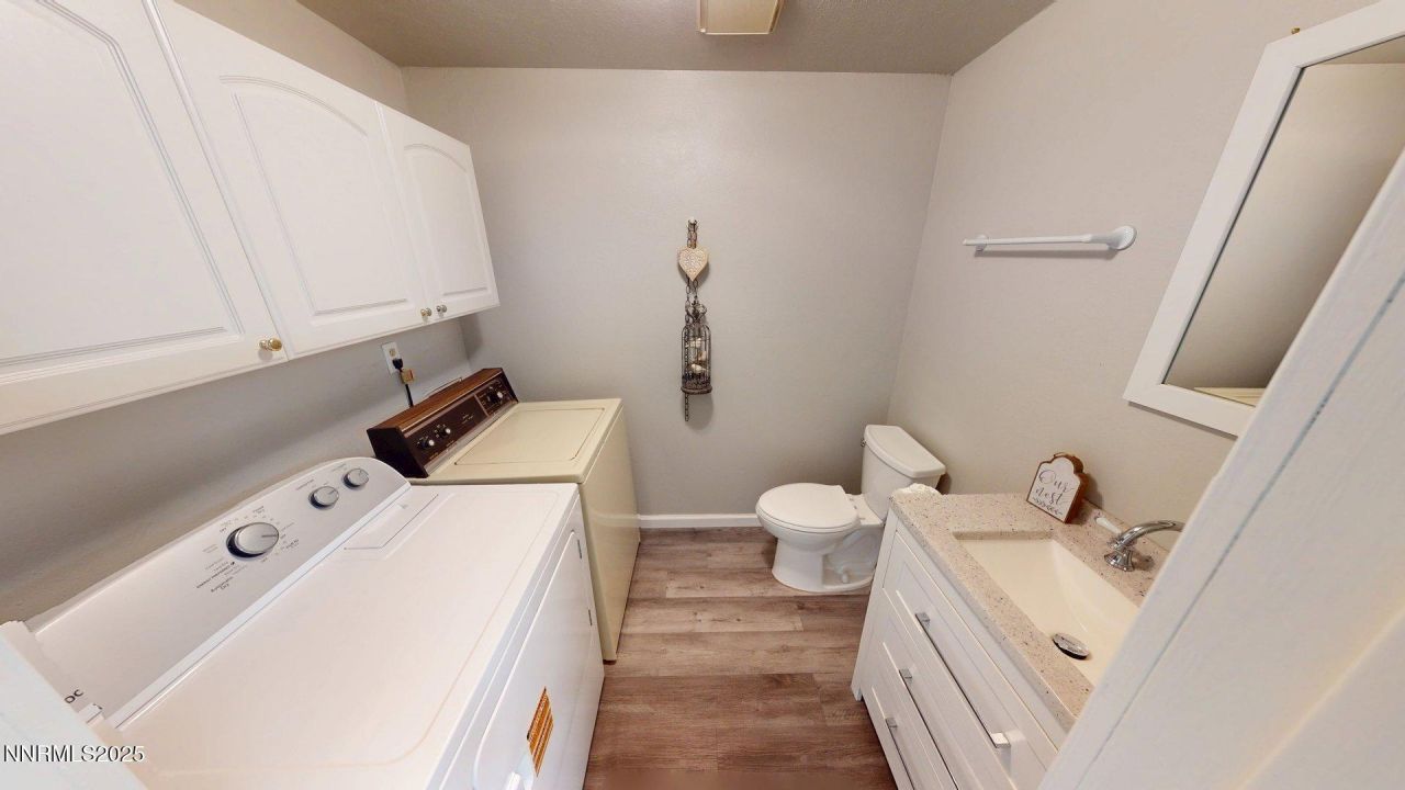 2345 Camelot Way, Reno, NV 89509 Photo