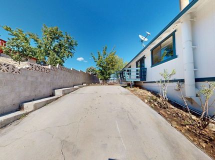 2345 Camelot Way, Reno, NV 89509 Photo