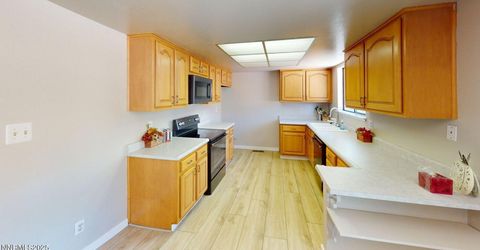 2345 Camelot Way, Reno, NV 89509 Photo